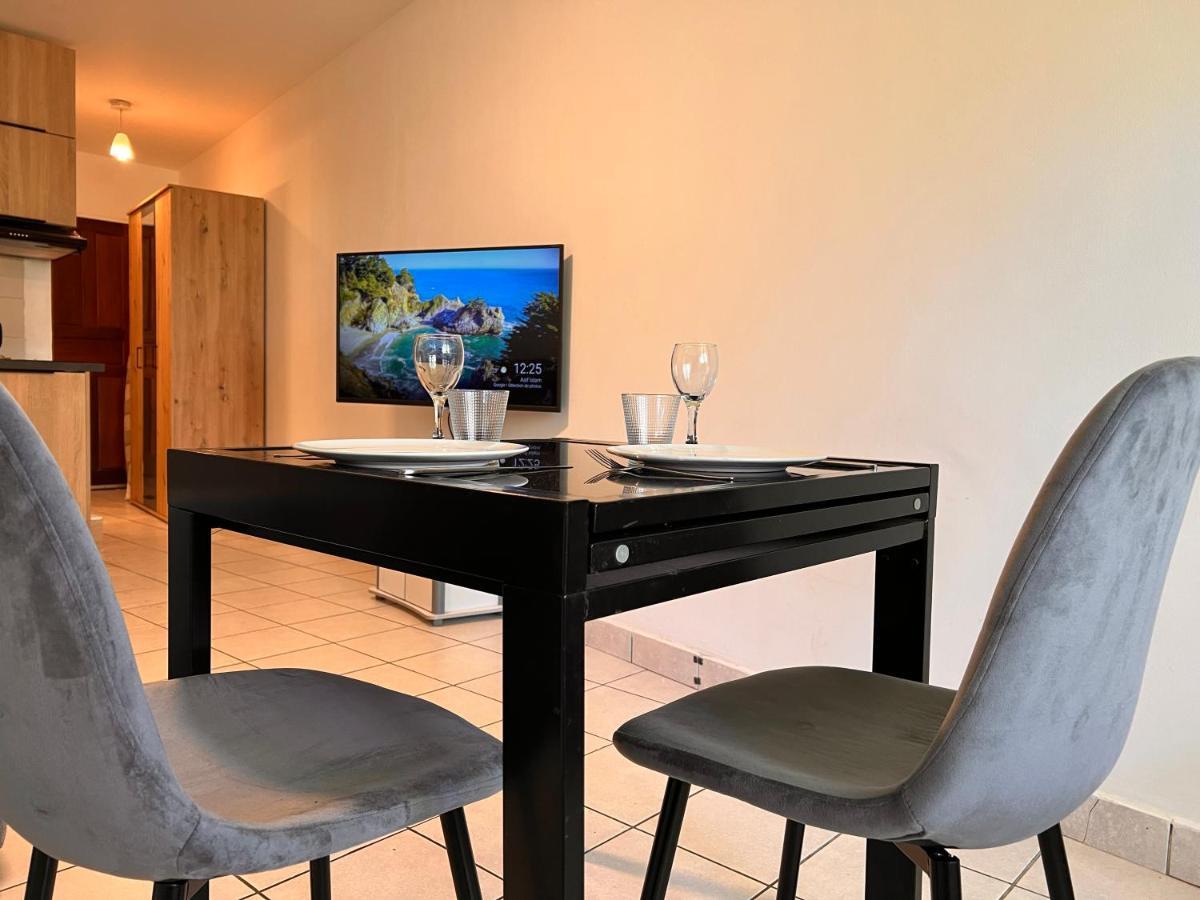 Le Ti Canbou - Studio - Pres De La Plage -By Sister Home Saint-Gilles-les Bains Exterior foto